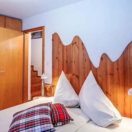 Chesa La Drosa Ab By Interhome Apartamento